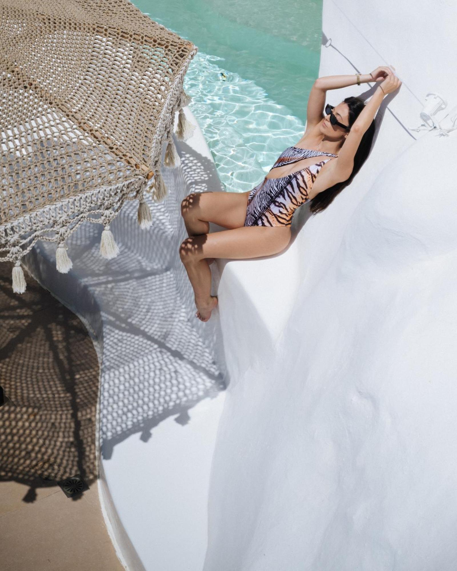 Apeiron Blue Santorini - Sustainable Adults Only 14 Plus Fira  Exterior foto