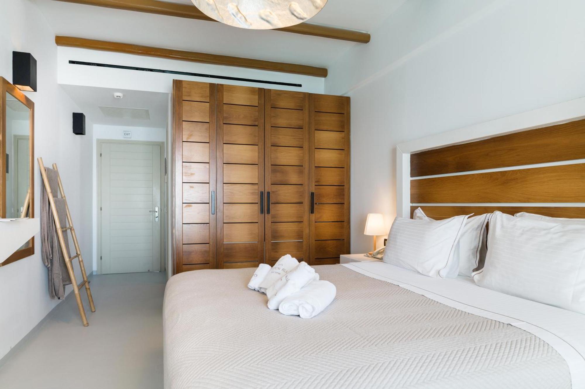 Apeiron Blue Santorini - Sustainable Adults Only 14 Plus Fira  Exterior foto