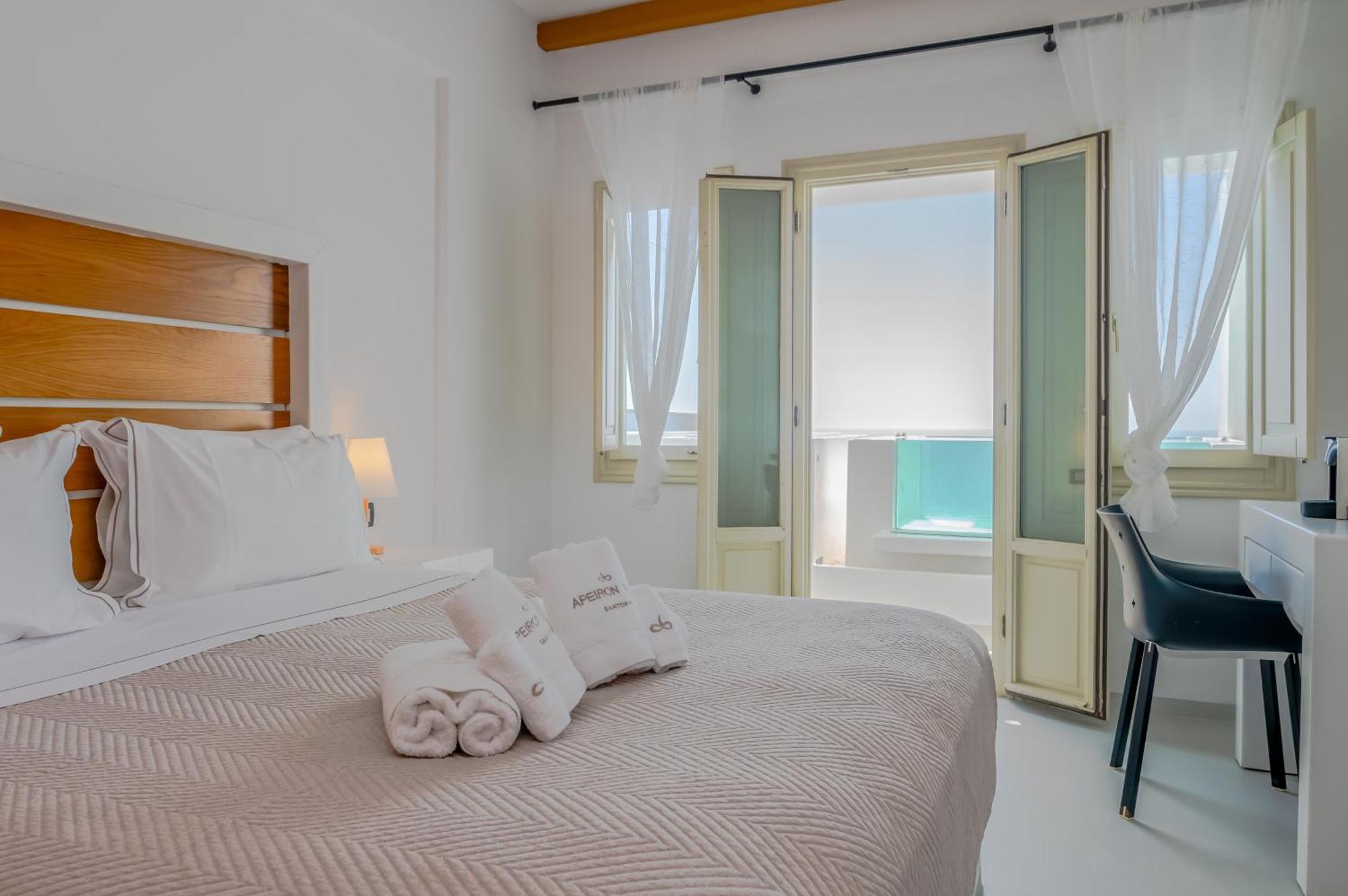 Apeiron Blue Santorini - Sustainable Adults Only 14 Plus Fira  Exterior foto