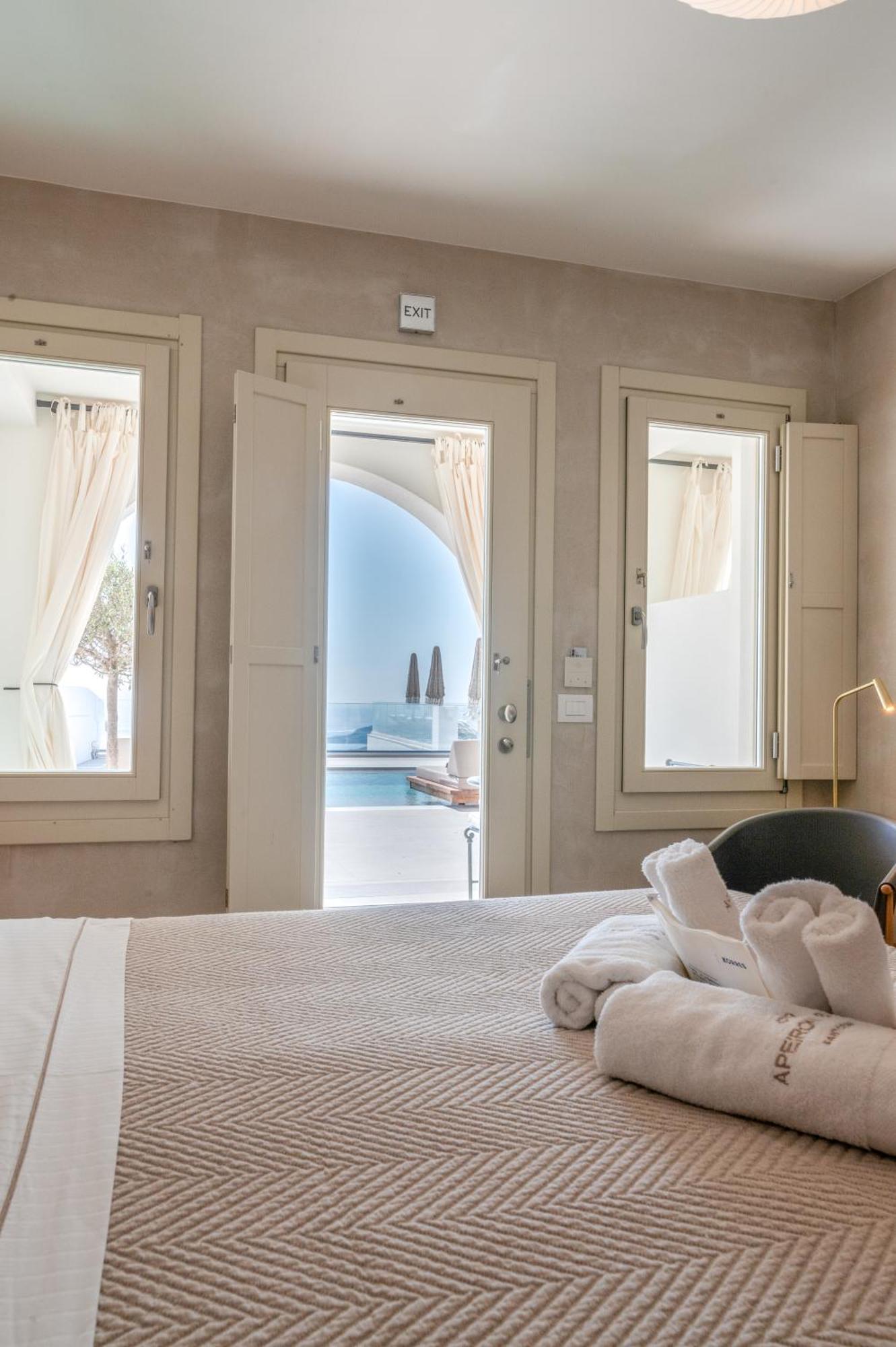 Apeiron Blue Santorini - Sustainable Adults Only 14 Plus Fira  Zimmer foto